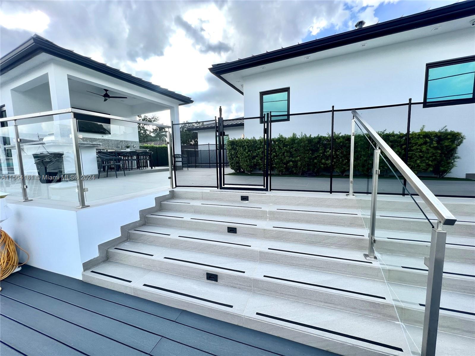 2010 NW 13th St 0, Miami, Florida 33125, 3 Bedrooms Bedrooms, ,3 BathroomsBathrooms,Residentiallease,For Rent,2010 NW 13th St 0,A11564181