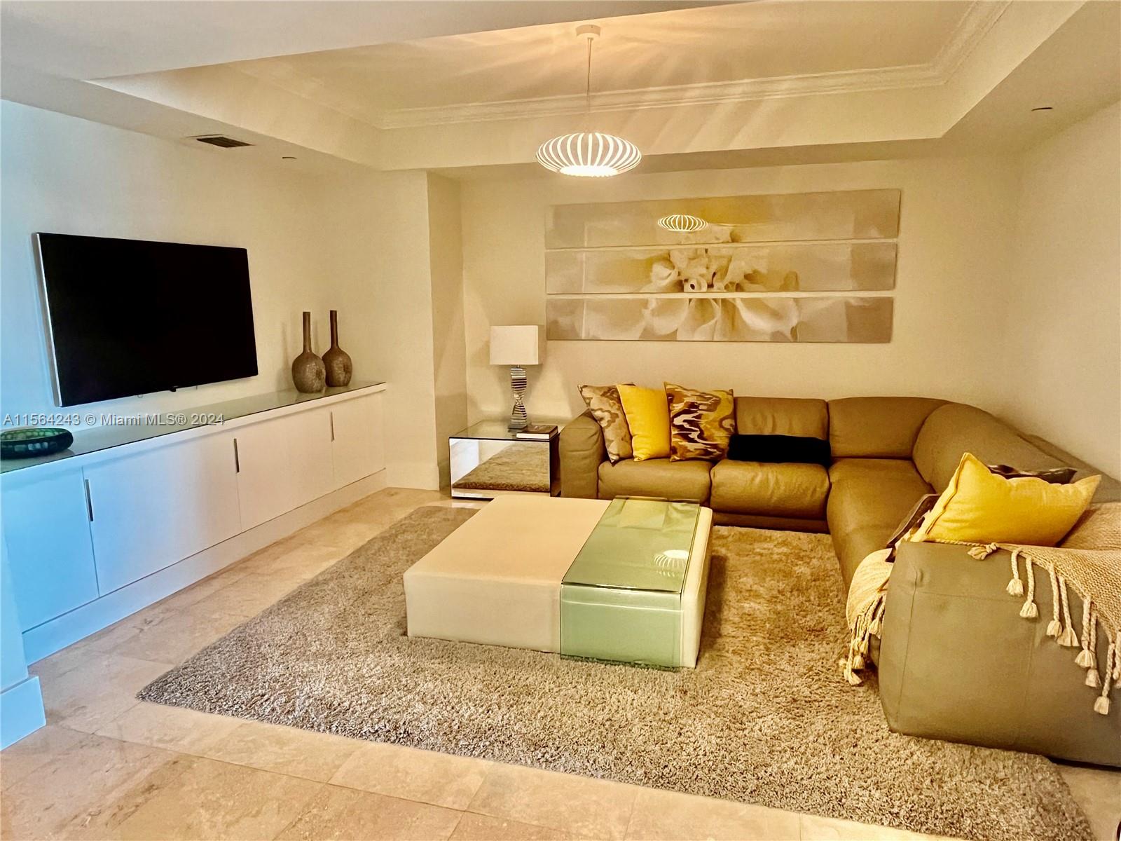 20201 E Country Club Dr 409, Aventura, Florida 33180, 3 Bedrooms Bedrooms, ,3 BathroomsBathrooms,Residentiallease,For Rent,20201 E Country Club Dr 409,A11564243