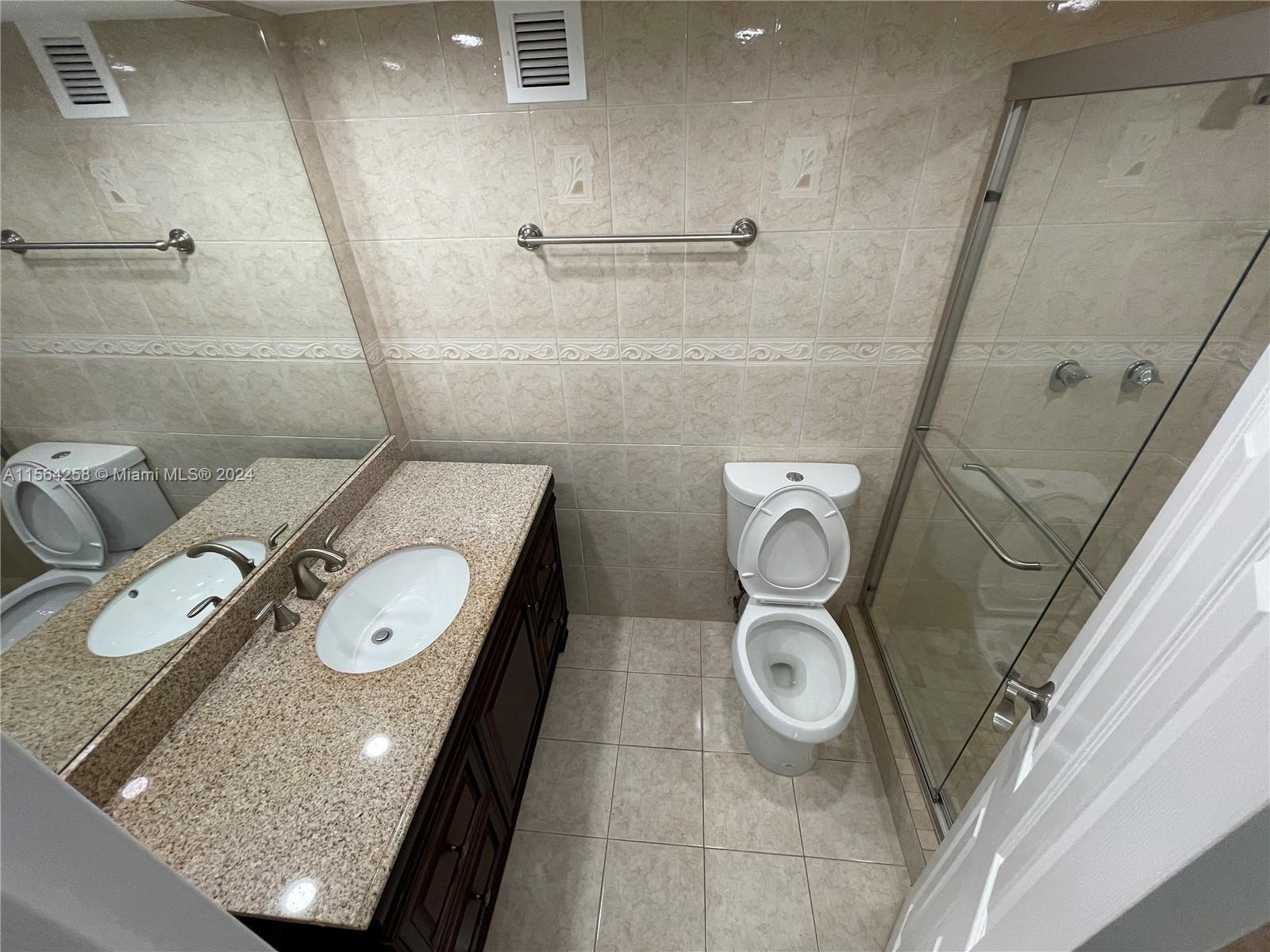 2000 Atlantic Shores Blvd 310, Hallandale Beach, Florida 33009, 2 Bedrooms Bedrooms, ,2 BathroomsBathrooms,Residentiallease,For Rent,2000 Atlantic Shores Blvd 310,A11564258