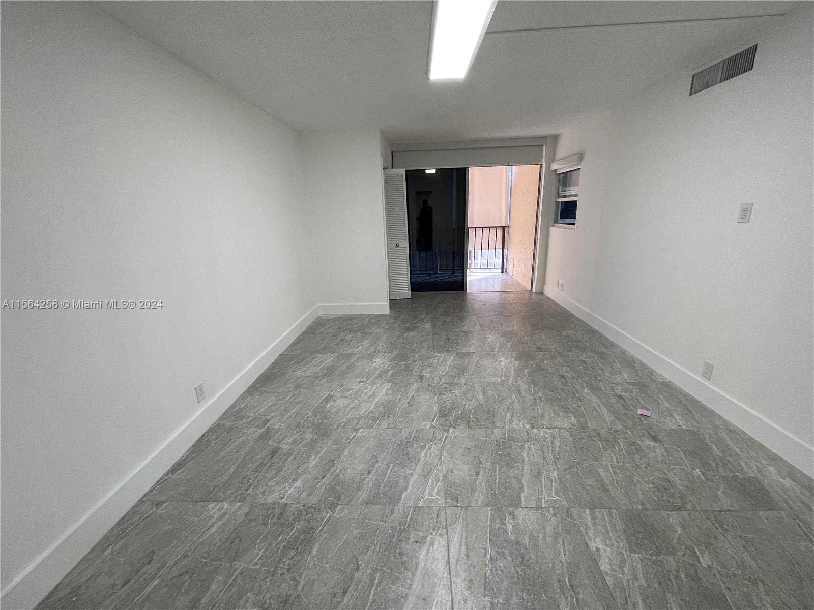 2000 Atlantic Shores Blvd 310, Hallandale Beach, Florida 33009, 2 Bedrooms Bedrooms, ,2 BathroomsBathrooms,Residentiallease,For Rent,2000 Atlantic Shores Blvd 310,A11564258