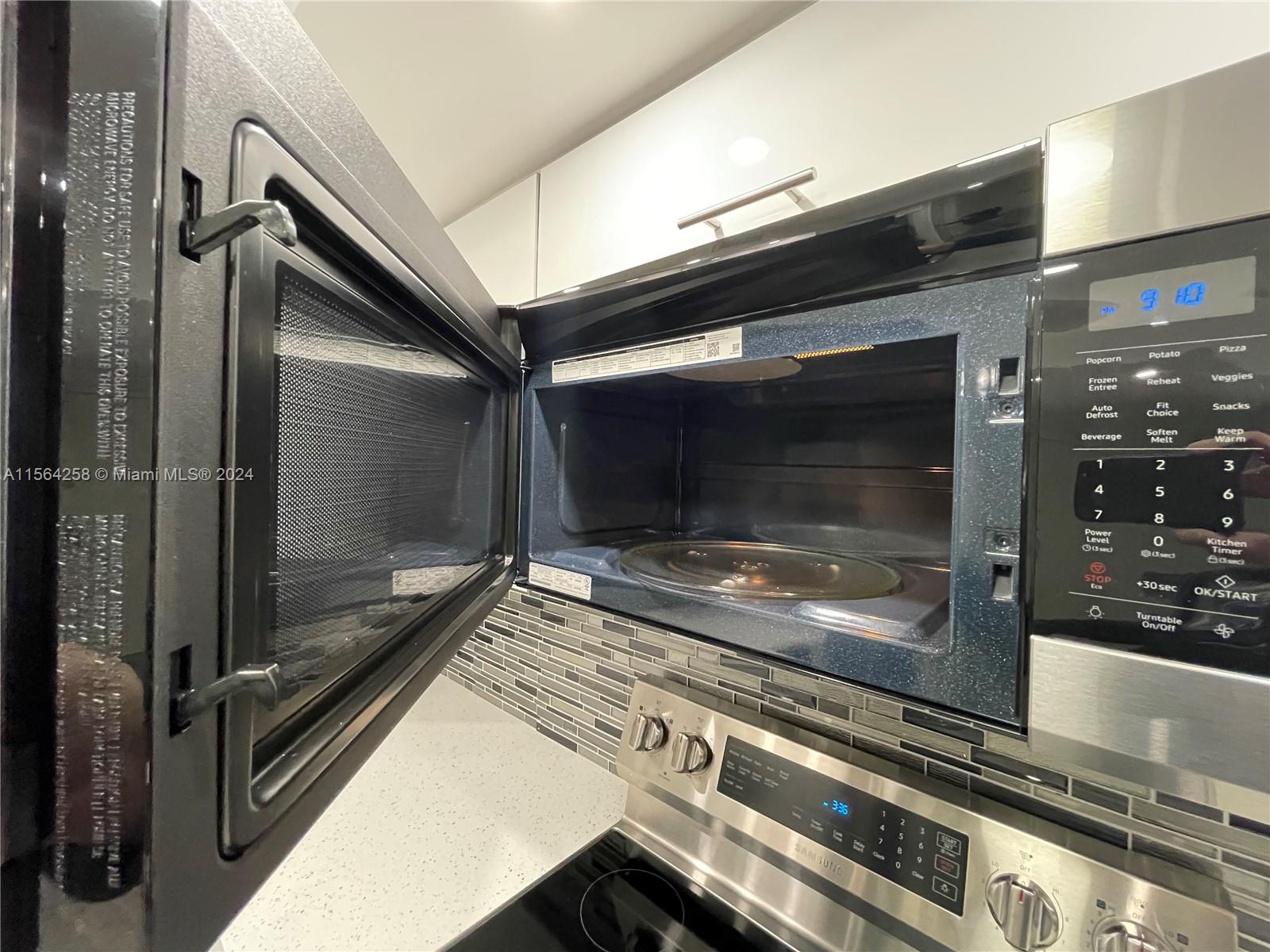 2000 Atlantic Shores Blvd 310, Hallandale Beach, Florida 33009, 2 Bedrooms Bedrooms, ,2 BathroomsBathrooms,Residentiallease,For Rent,2000 Atlantic Shores Blvd 310,A11564258