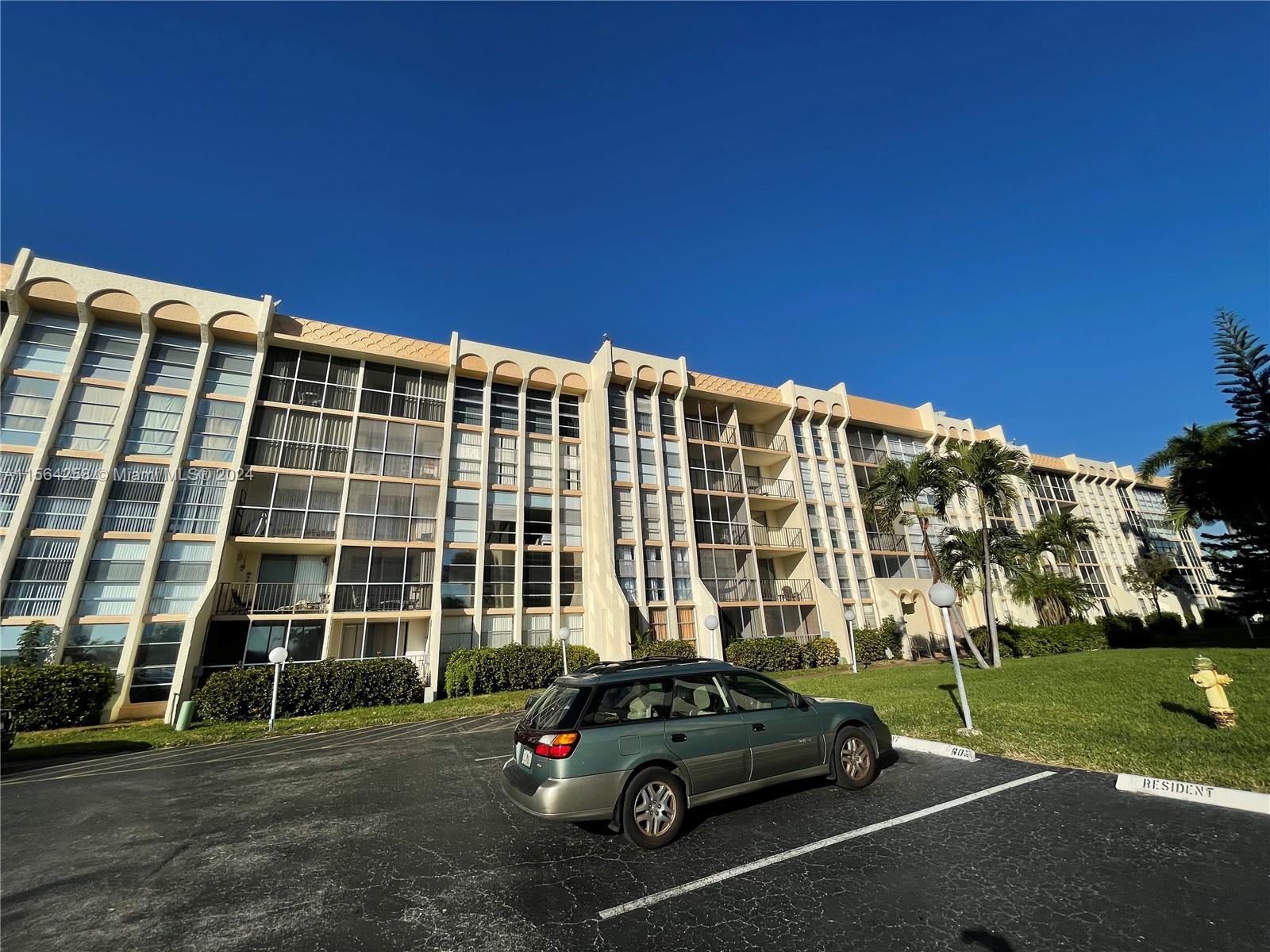 2000 Atlantic Shores Blvd 310, Hallandale Beach, Florida 33009, 2 Bedrooms Bedrooms, ,2 BathroomsBathrooms,Residentiallease,For Rent,2000 Atlantic Shores Blvd 310,A11564258