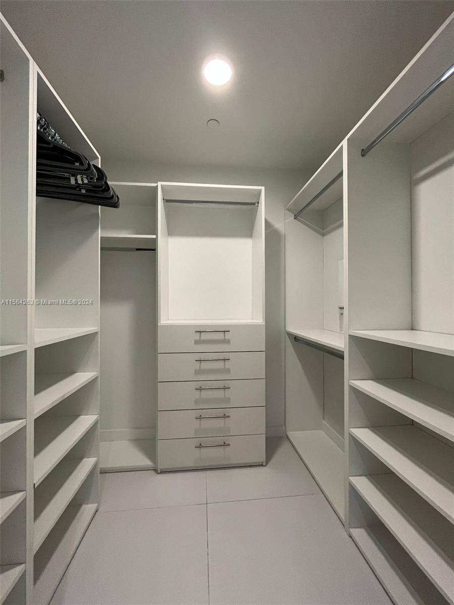 851 NE 1st Ave 1605, Miami, Florida 33132, 2 Bedrooms Bedrooms, ,2 BathroomsBathrooms,Residentiallease,For Rent,851 NE 1st Ave 1605,A11564263