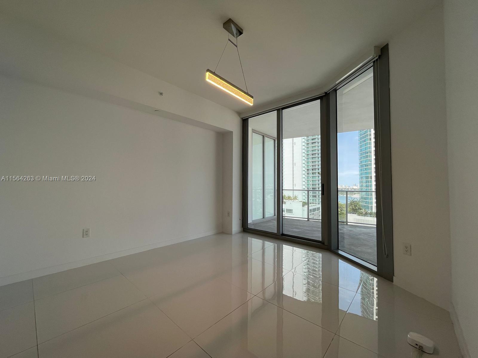 851 NE 1st Ave 1605, Miami, Florida 33132, 2 Bedrooms Bedrooms, ,2 BathroomsBathrooms,Residentiallease,For Rent,851 NE 1st Ave 1605,A11564263