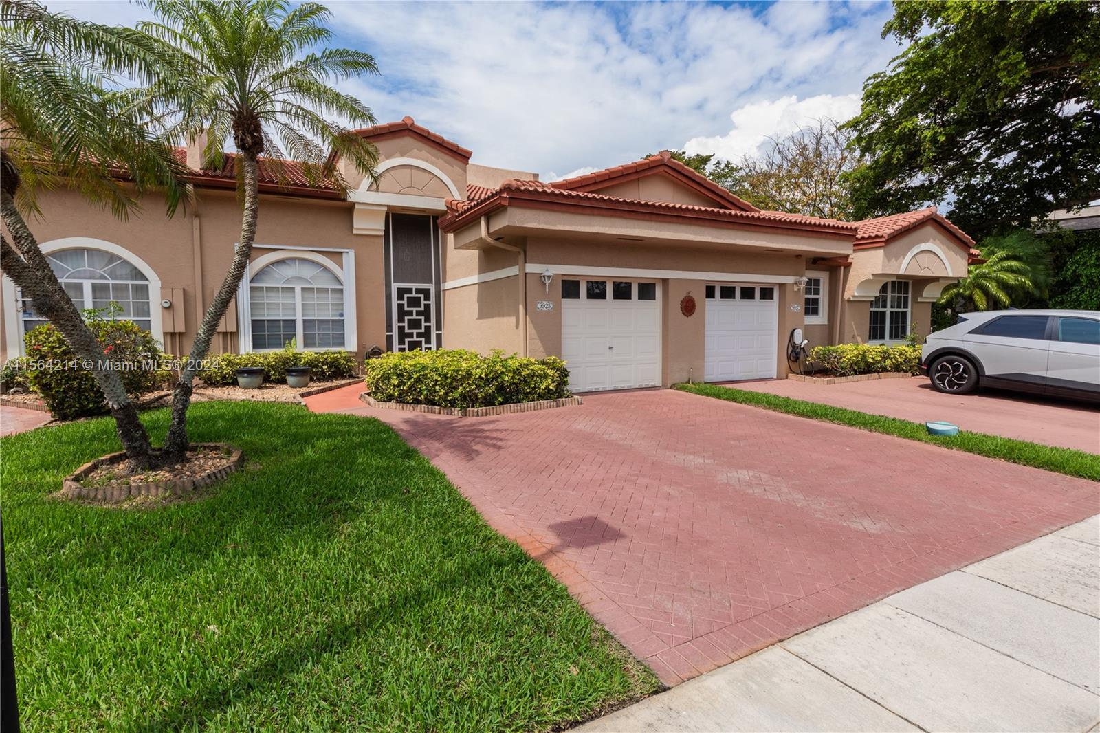 9925 Malvern Dr, Tamarac, Florida 33321, 2 Bedrooms Bedrooms, ,2 BathroomsBathrooms,Residential,For Sale,9925 Malvern Dr,A11564214