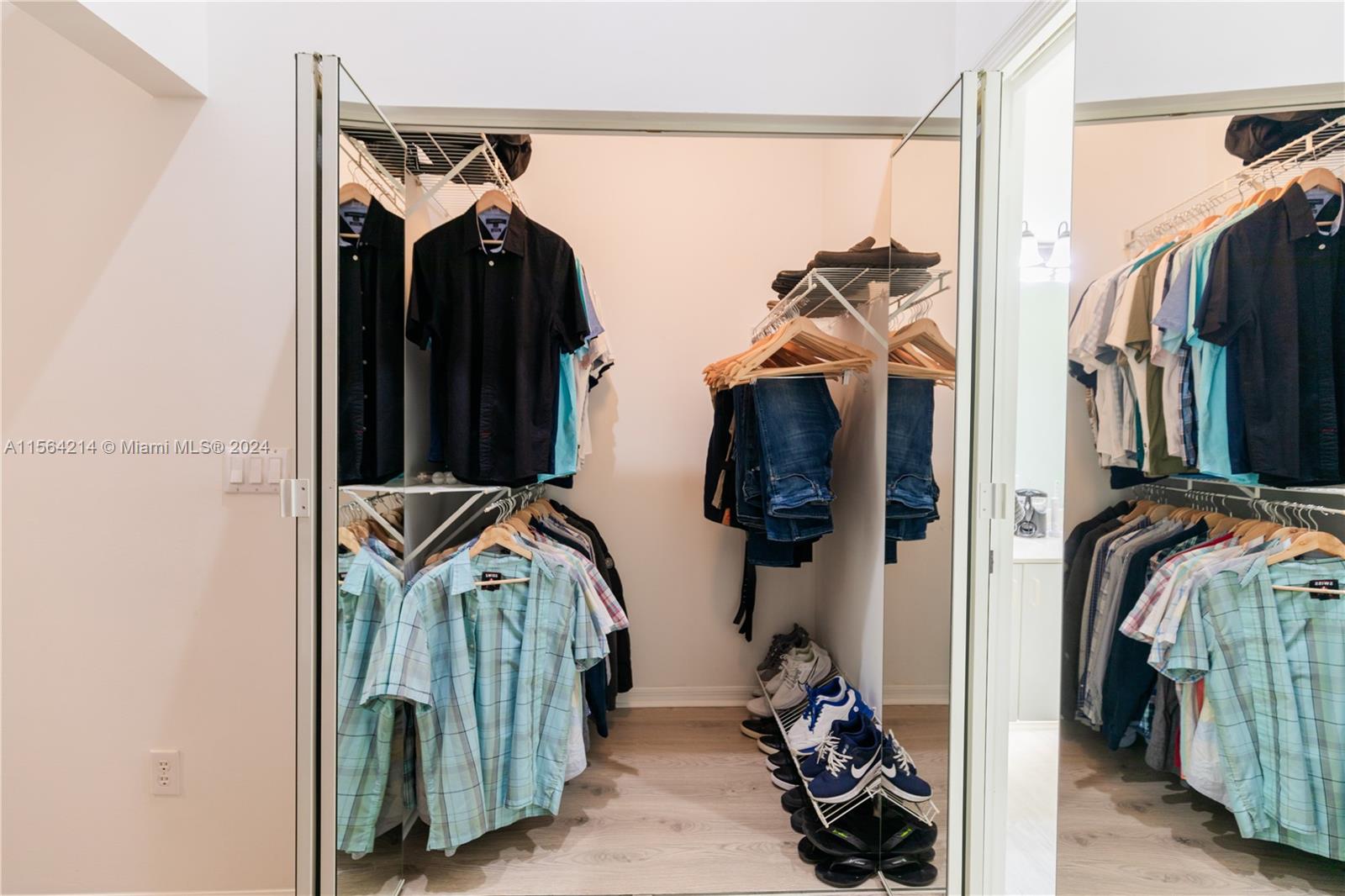 9925 Malvern Dr, Tamarac, Florida 33321, 2 Bedrooms Bedrooms, ,2 BathroomsBathrooms,Residential,For Sale,9925 Malvern Dr,A11564214