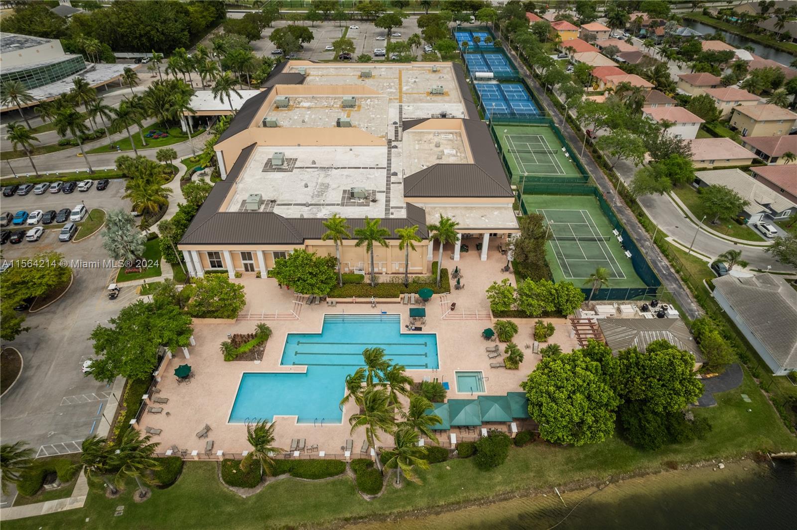 9925 Malvern Dr, Tamarac, Florida 33321, 2 Bedrooms Bedrooms, ,2 BathroomsBathrooms,Residential,For Sale,9925 Malvern Dr,A11564214