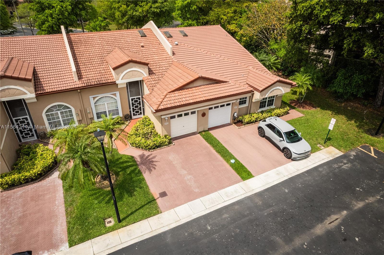 9925 Malvern Dr, Tamarac, Florida 33321, 2 Bedrooms Bedrooms, ,2 BathroomsBathrooms,Residential,For Sale,9925 Malvern Dr,A11564214