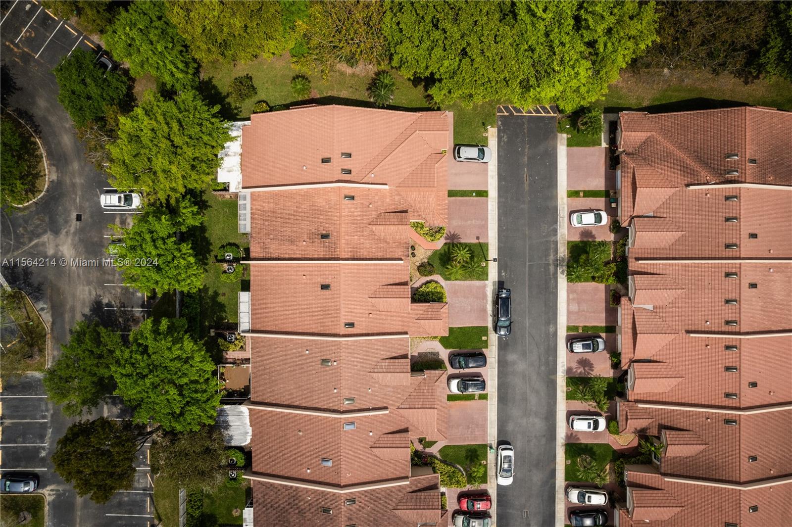 9925 Malvern Dr, Tamarac, Florida 33321, 2 Bedrooms Bedrooms, ,2 BathroomsBathrooms,Residential,For Sale,9925 Malvern Dr,A11564214