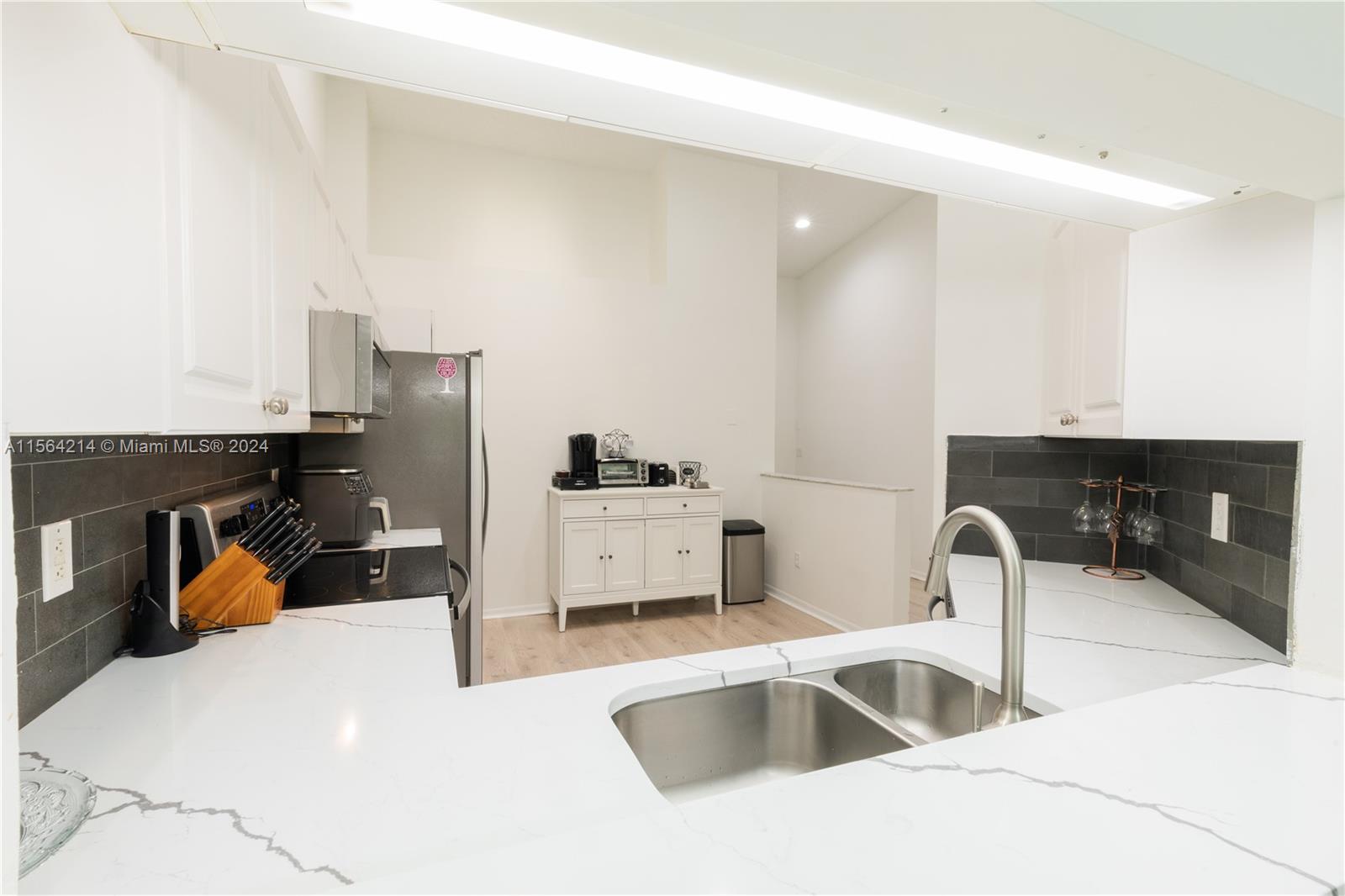 9925 Malvern Dr, Tamarac, Florida 33321, 2 Bedrooms Bedrooms, ,2 BathroomsBathrooms,Residential,For Sale,9925 Malvern Dr,A11564214