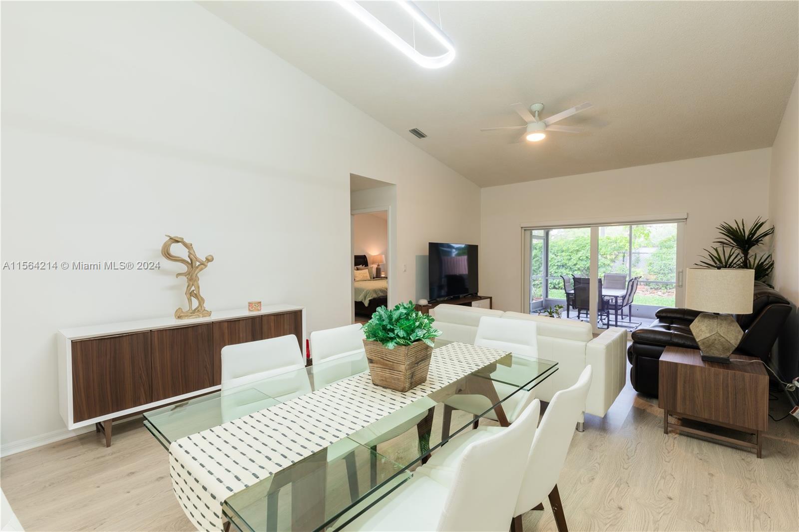 9925 Malvern Dr, Tamarac, Florida 33321, 2 Bedrooms Bedrooms, ,2 BathroomsBathrooms,Residential,For Sale,9925 Malvern Dr,A11564214