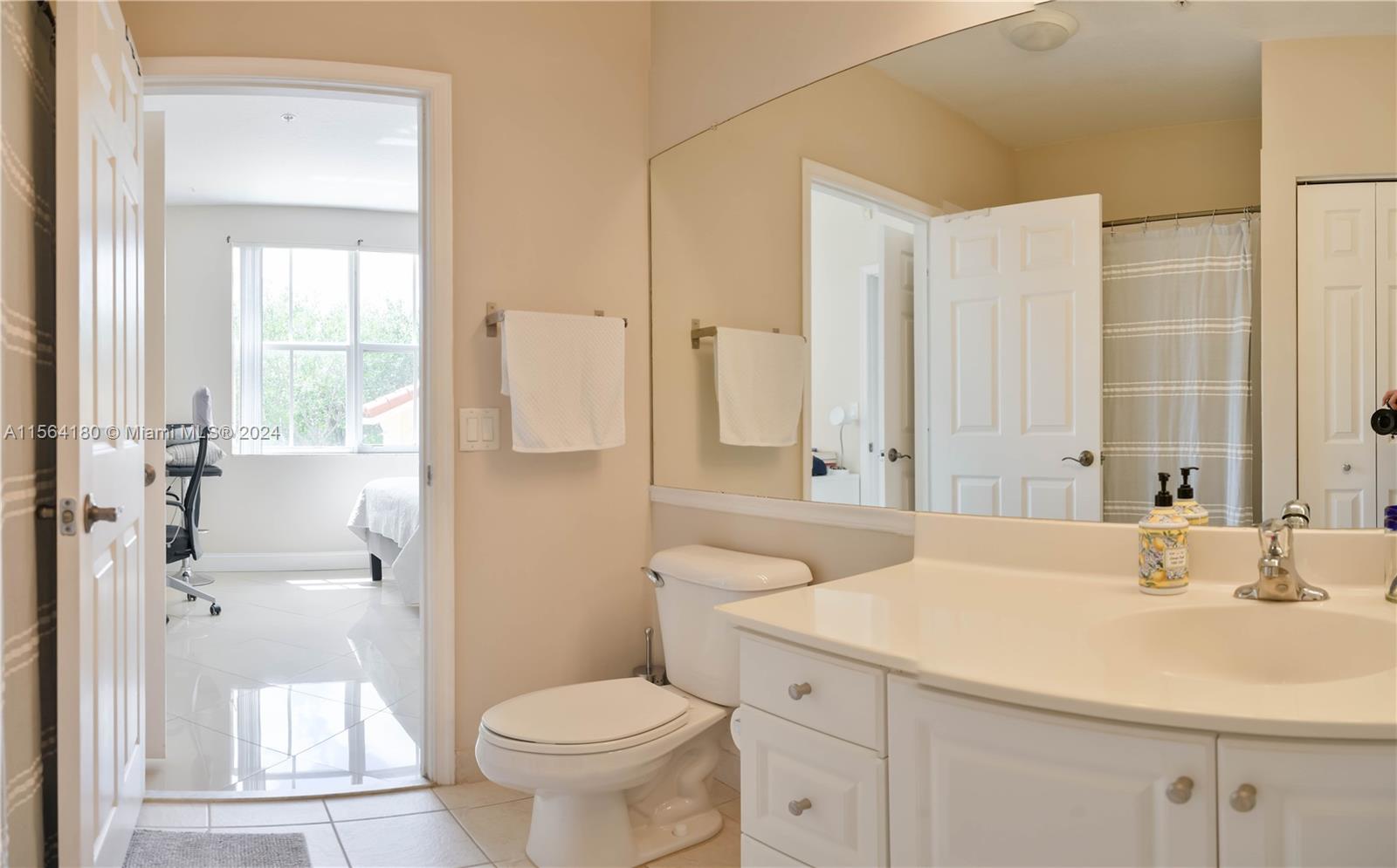 4702 SW 160th Ave 322, Miramar, Florida 33027, 2 Bedrooms Bedrooms, ,2 BathroomsBathrooms,Residentiallease,For Rent,4702 SW 160th Ave 322,A11564180