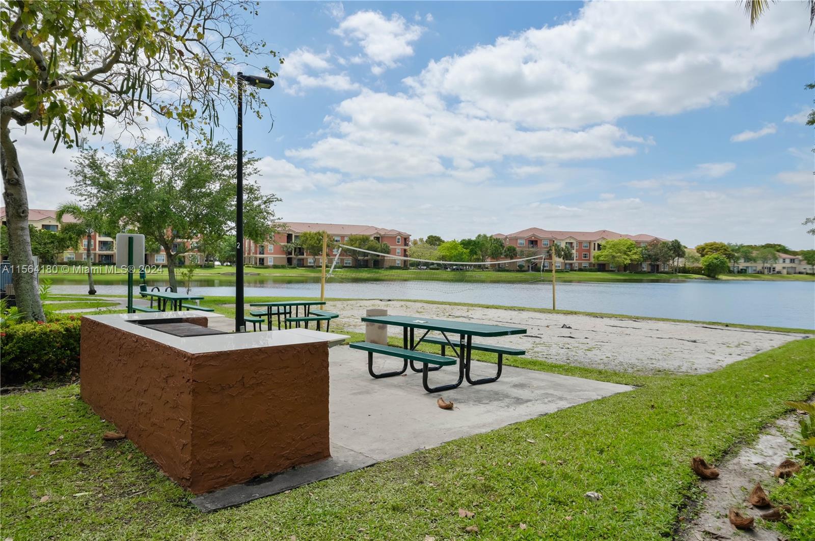 4702 SW 160th Ave 322, Miramar, Florida 33027, 2 Bedrooms Bedrooms, ,2 BathroomsBathrooms,Residentiallease,For Rent,4702 SW 160th Ave 322,A11564180