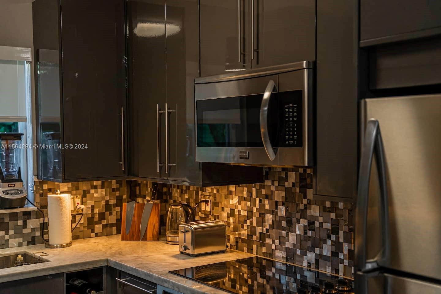 147 NW 87th St, El Portal, Florida 33150, 3 Bedrooms Bedrooms, ,2 BathroomsBathrooms,Residentiallease,For Rent,147 NW 87th St,A11564294