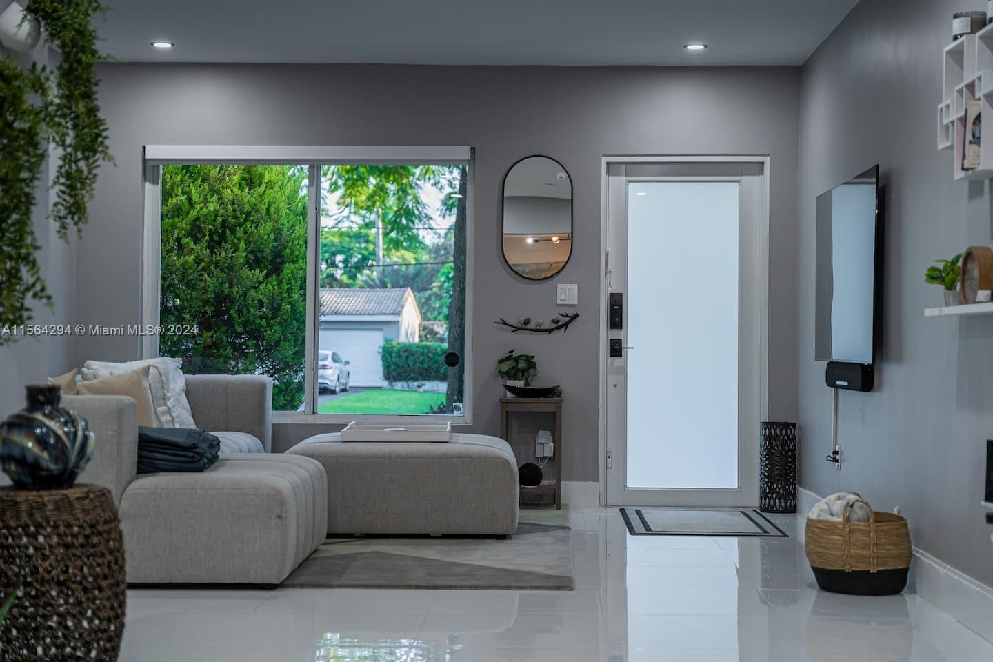 147 NW 87th St, El Portal, Florida 33150, 3 Bedrooms Bedrooms, ,2 BathroomsBathrooms,Residentiallease,For Rent,147 NW 87th St,A11564294