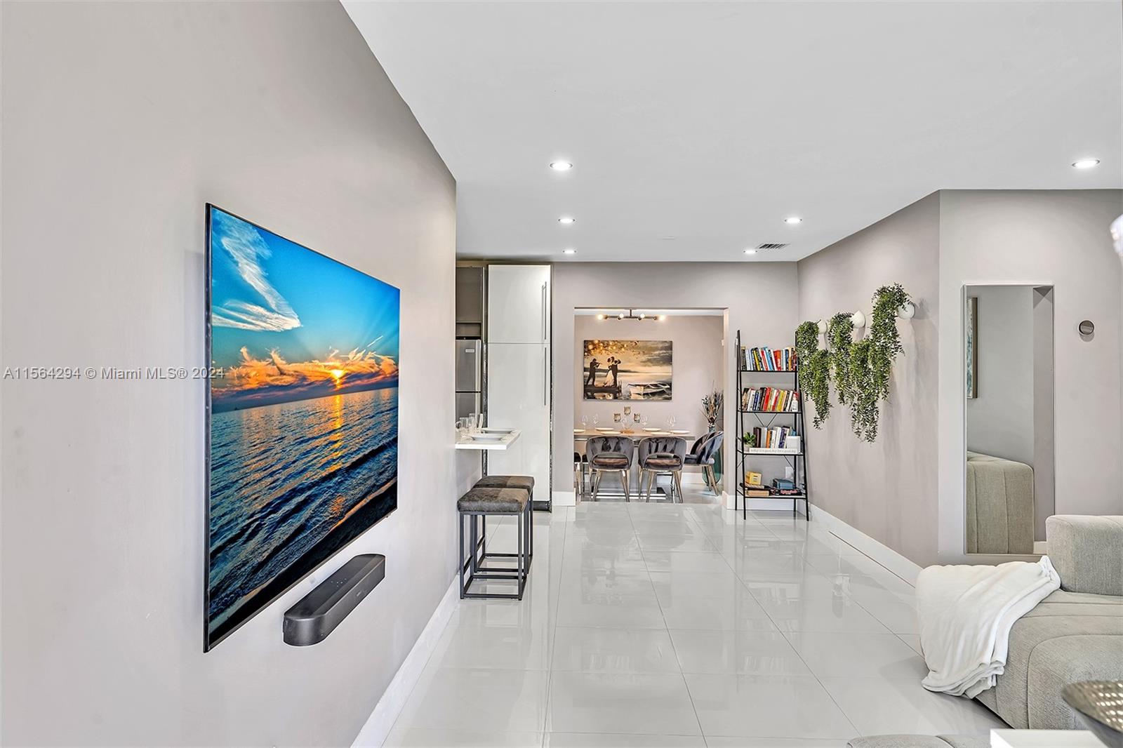 147 NW 87th St, El Portal, Florida 33150, 3 Bedrooms Bedrooms, ,2 BathroomsBathrooms,Residentiallease,For Rent,147 NW 87th St,A11564294