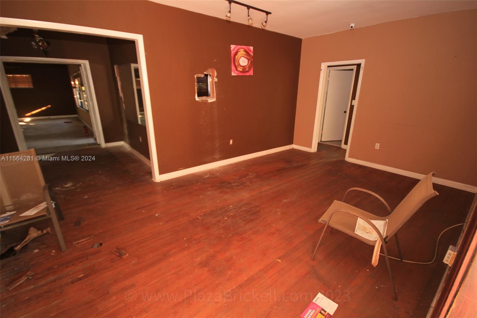 Listing Photo 24