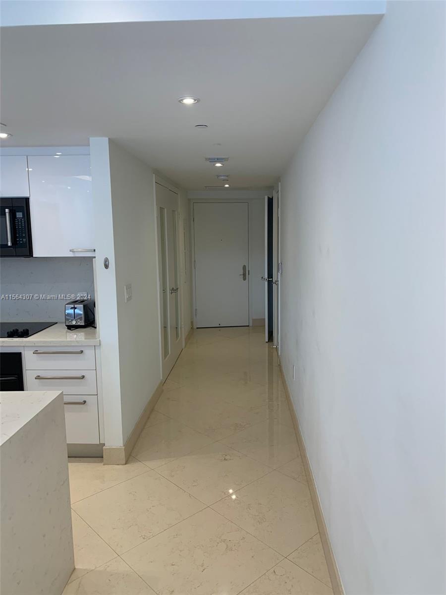 1800 S Ocean Dr 2809, Hallandale Beach, Florida 33009, 2 Bedrooms Bedrooms, ,2 BathroomsBathrooms,Residentiallease,For Rent,1800 S Ocean Dr 2809,A11564307
