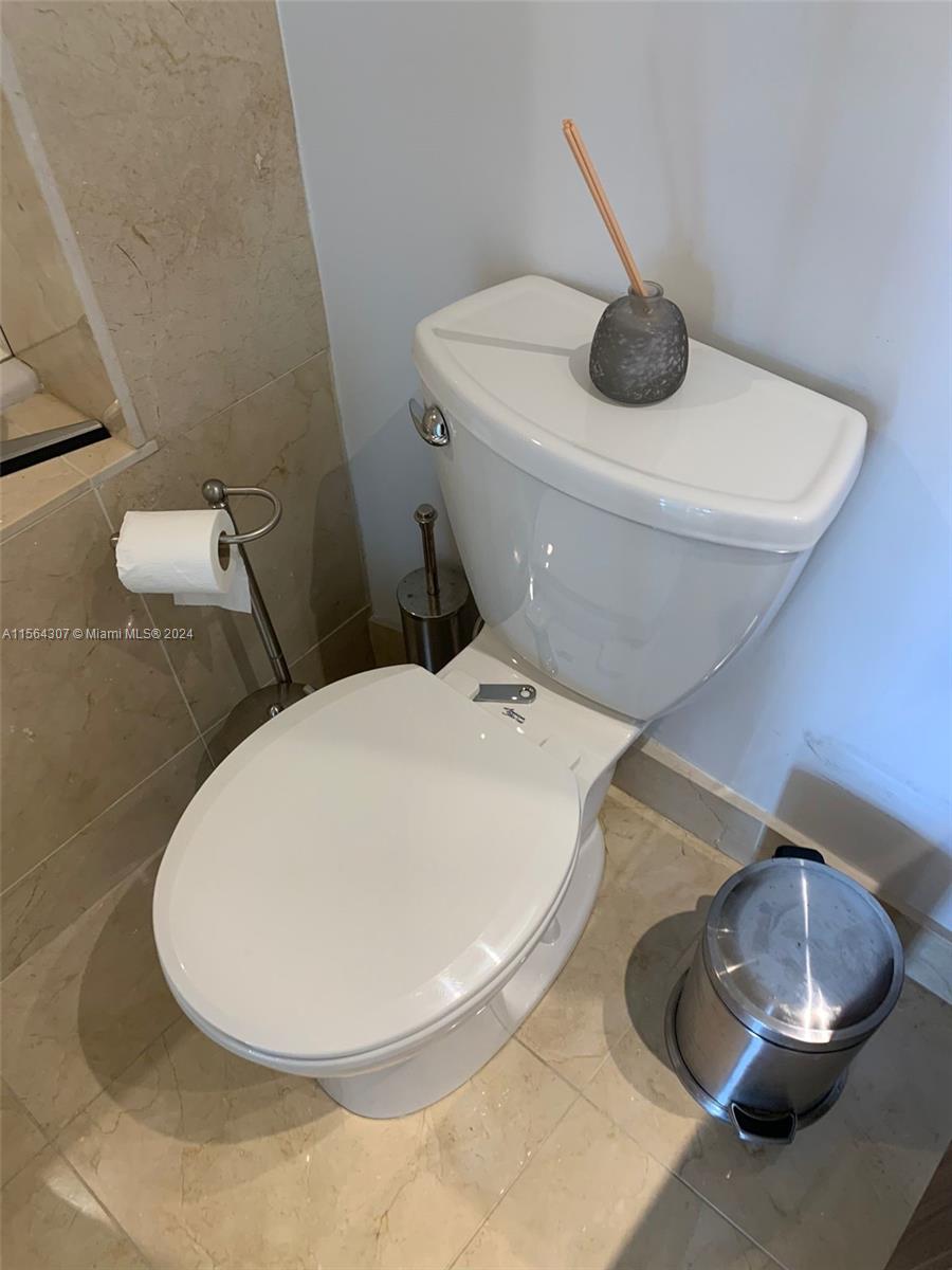 1800 S Ocean Dr 2809, Hallandale Beach, Florida 33009, 2 Bedrooms Bedrooms, ,2 BathroomsBathrooms,Residentiallease,For Rent,1800 S Ocean Dr 2809,A11564307