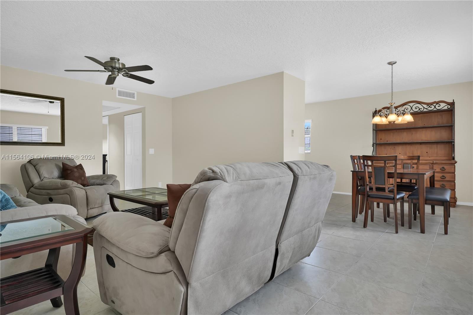 251 SW 132nd Way 118H, Pembroke Pines, Florida 33027, 2 Bedrooms Bedrooms, ,2 BathroomsBathrooms,Residential,For Sale,251 SW 132nd Way 118H,A11564106