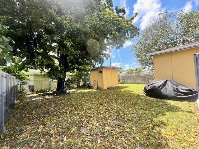 3450 NW 16th St, Miami, Florida 33125, 2 Bedrooms Bedrooms, ,1 BathroomBathrooms,Residential,For Sale,3450 NW 16th St,A11563328