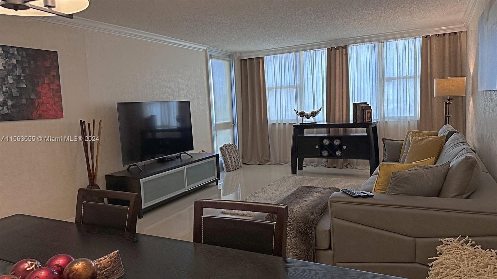 3180 S Ocean Dr 722, Hallandale Beach, Florida 33009, 1 Bedroom Bedrooms, ,1 BathroomBathrooms,Residential,For Sale,3180 S Ocean Dr 722,A11563655