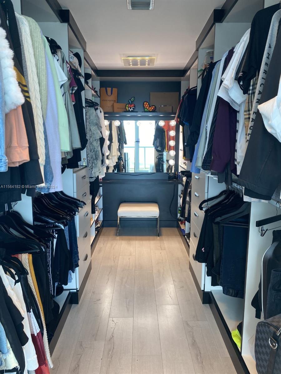 888 Biscayne Blvd 4409, Miami, Florida 33132, 2 Bedrooms Bedrooms, ,2 BathroomsBathrooms,Residentiallease,For Rent,888 Biscayne Blvd 4409,A11564182