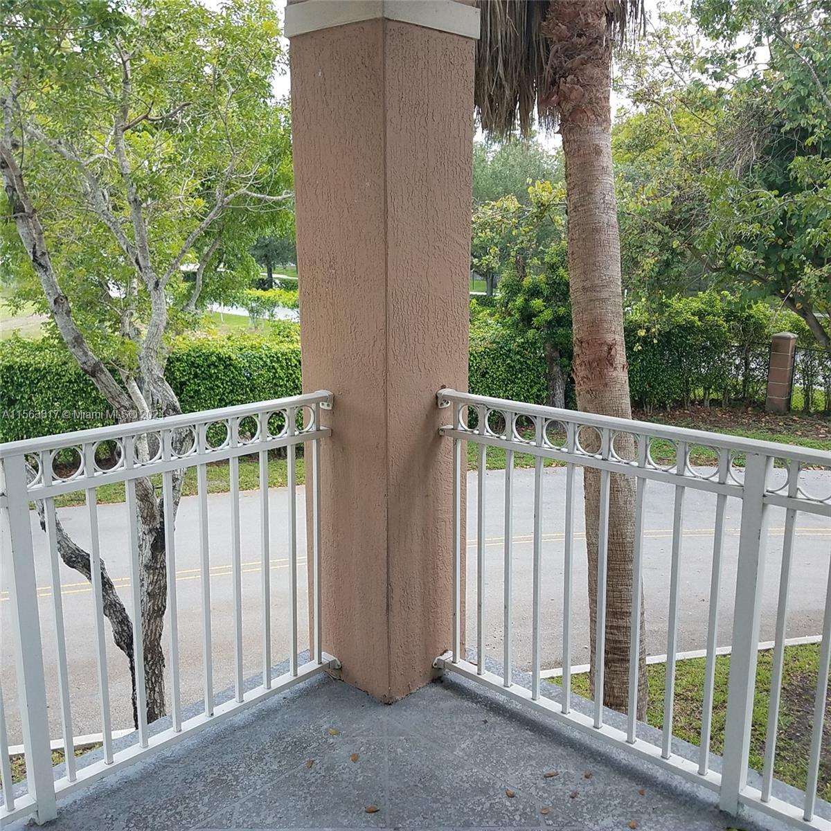 2600 SE 12th Pl 206, Homestead, Florida 33035, 3 Bedrooms Bedrooms, ,2 BathroomsBathrooms,Residentiallease,For Rent,2600 SE 12th Pl 206,A11563817