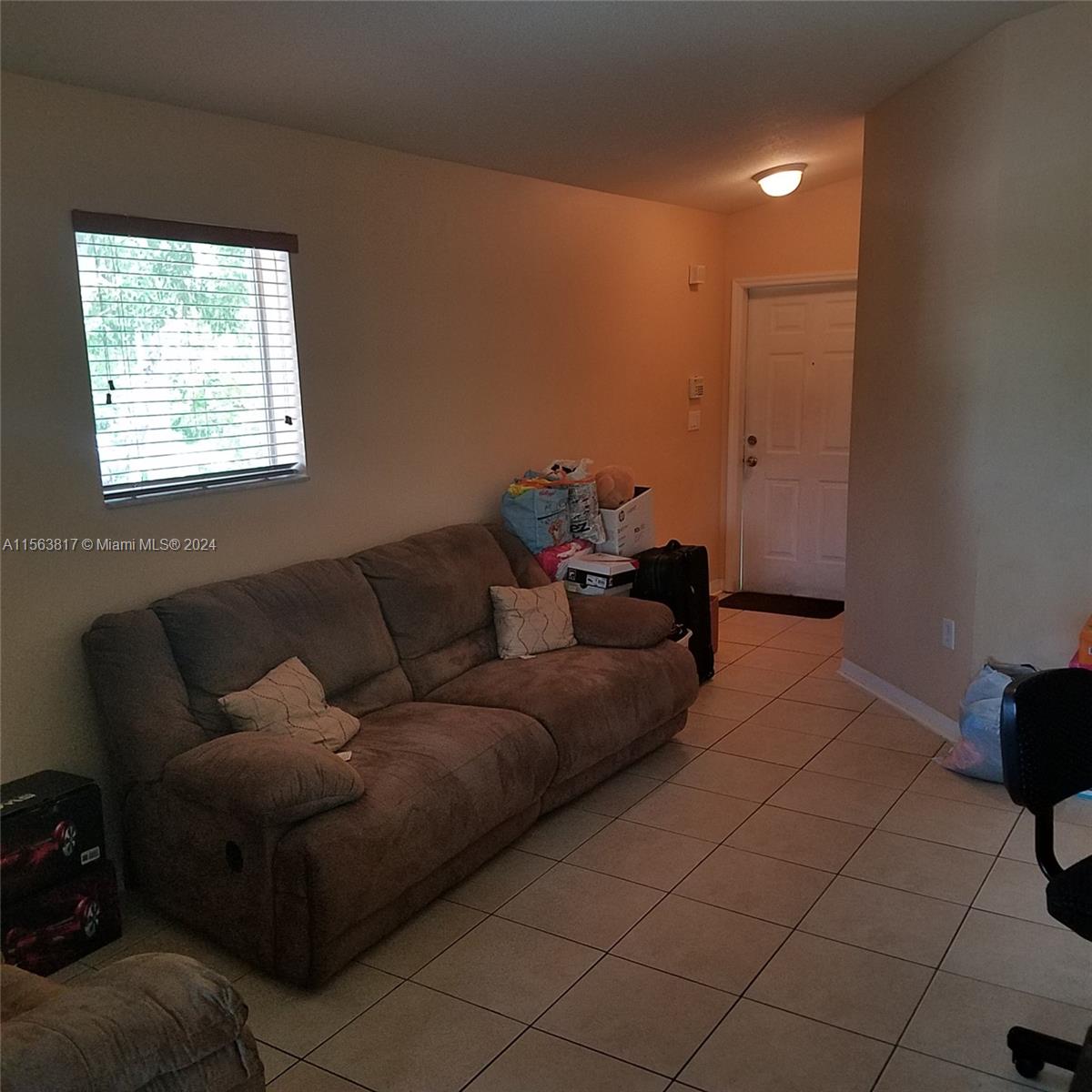 2600 SE 12th Pl 206, Homestead, Florida 33035, 3 Bedrooms Bedrooms, ,2 BathroomsBathrooms,Residentiallease,For Rent,2600 SE 12th Pl 206,A11563817