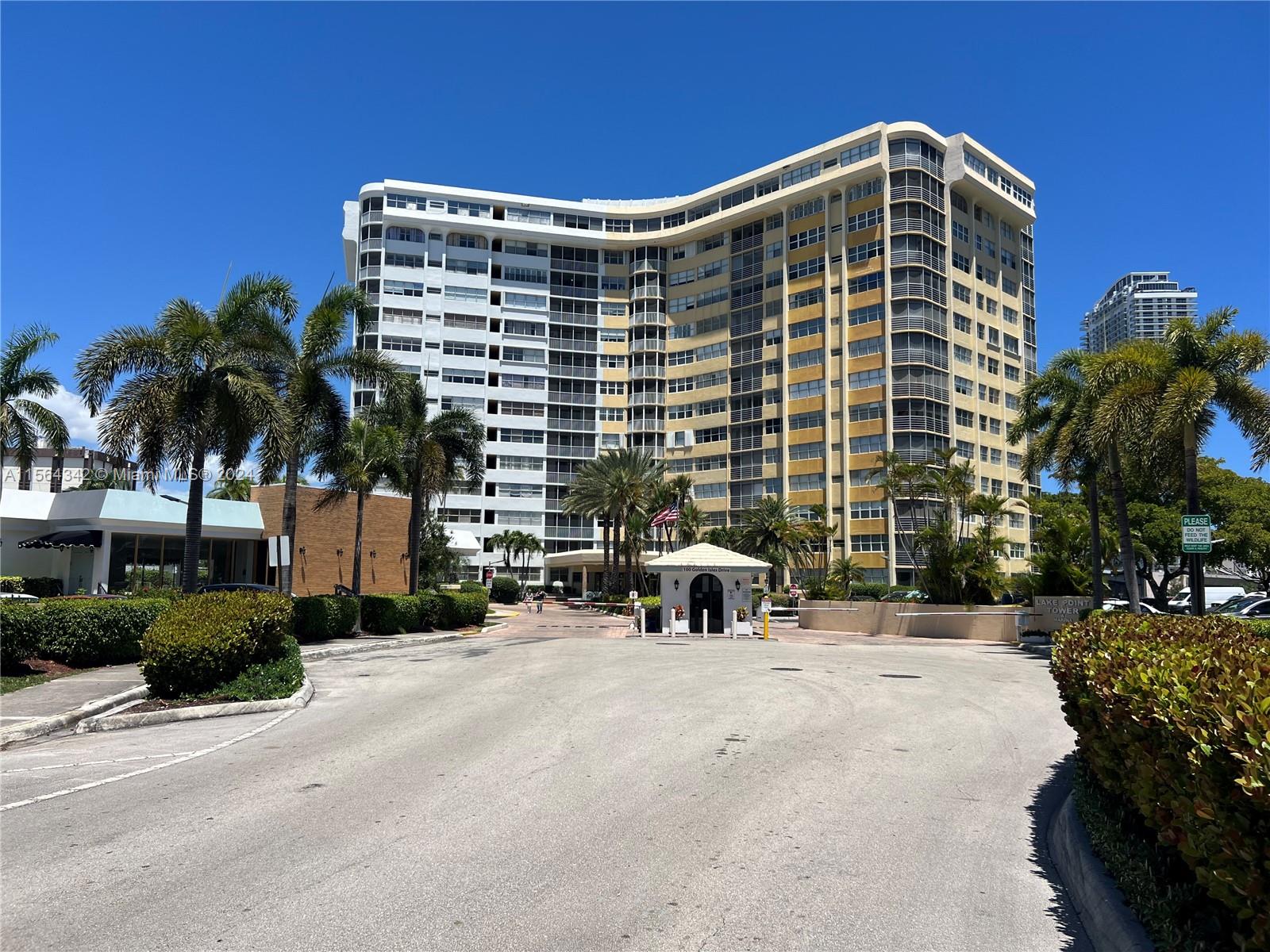 100 Golden Isles Dr 909, Hallandale Beach, Florida 33009, 1 Bedroom Bedrooms, ,1 BathroomBathrooms,Residential,For Sale,100 Golden Isles Dr 909,A11564342