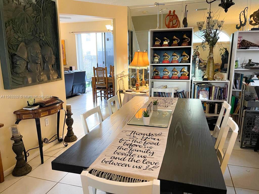 335 NW 152nd Ln, Pembroke Pines, Florida 33028, 3 Bedrooms Bedrooms, ,2 BathroomsBathrooms,Residentiallease,For Rent,335 NW 152nd Ln,A11563332