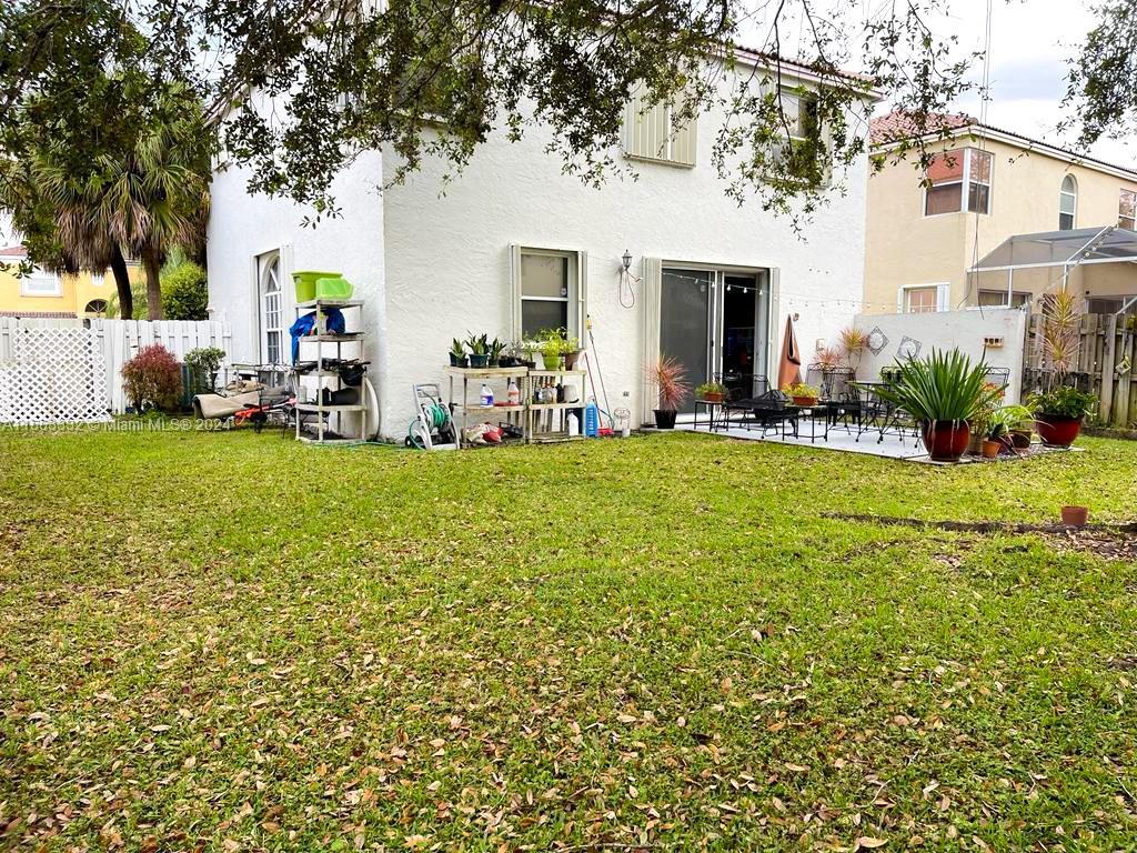 335 NW 152nd Ln, Pembroke Pines, Florida 33028, 3 Bedrooms Bedrooms, ,2 BathroomsBathrooms,Residentiallease,For Rent,335 NW 152nd Ln,A11563332