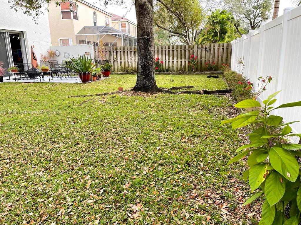 335 NW 152nd Ln, Pembroke Pines, Florida 33028, 3 Bedrooms Bedrooms, ,2 BathroomsBathrooms,Residentiallease,For Rent,335 NW 152nd Ln,A11563332
