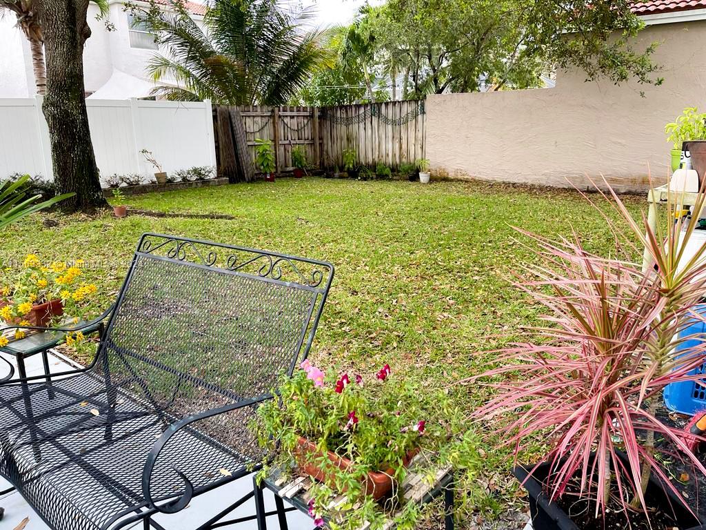 335 NW 152nd Ln, Pembroke Pines, Florida 33028, 3 Bedrooms Bedrooms, ,2 BathroomsBathrooms,Residentiallease,For Rent,335 NW 152nd Ln,A11563332