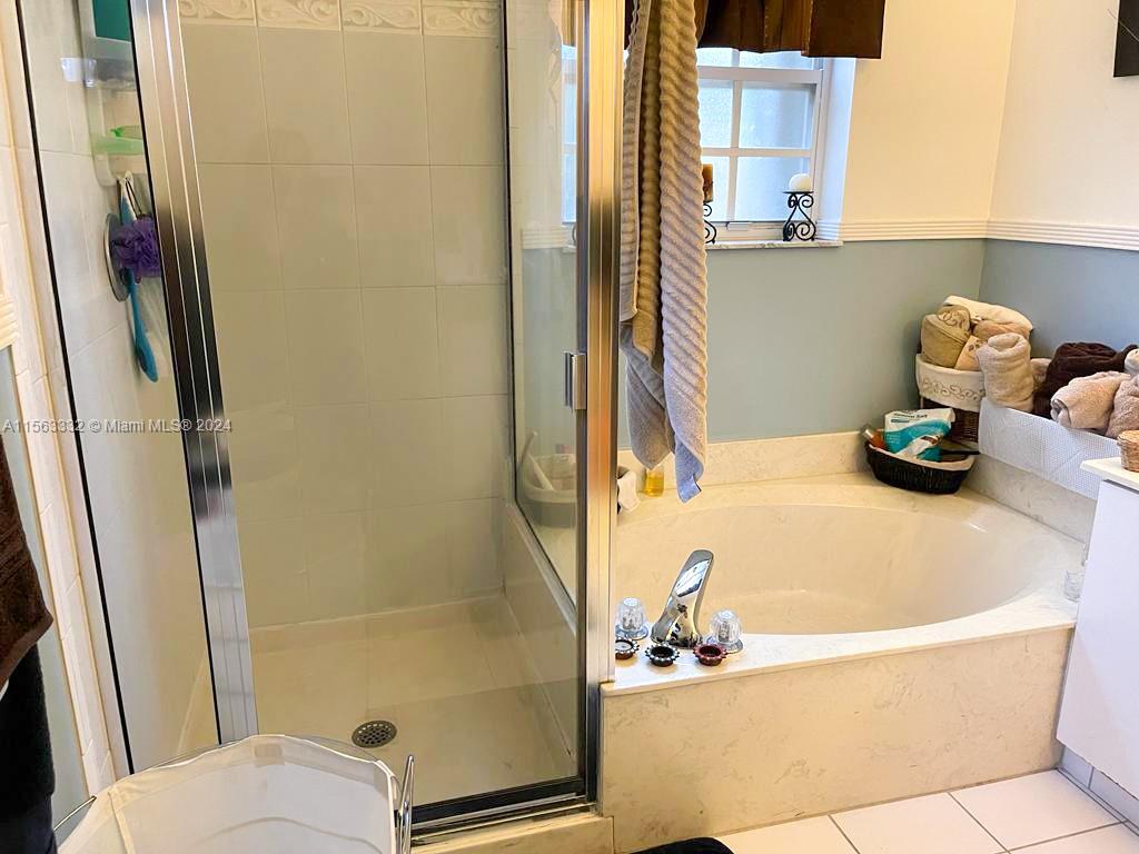 335 NW 152nd Ln, Pembroke Pines, Florida 33028, 3 Bedrooms Bedrooms, ,2 BathroomsBathrooms,Residentiallease,For Rent,335 NW 152nd Ln,A11563332