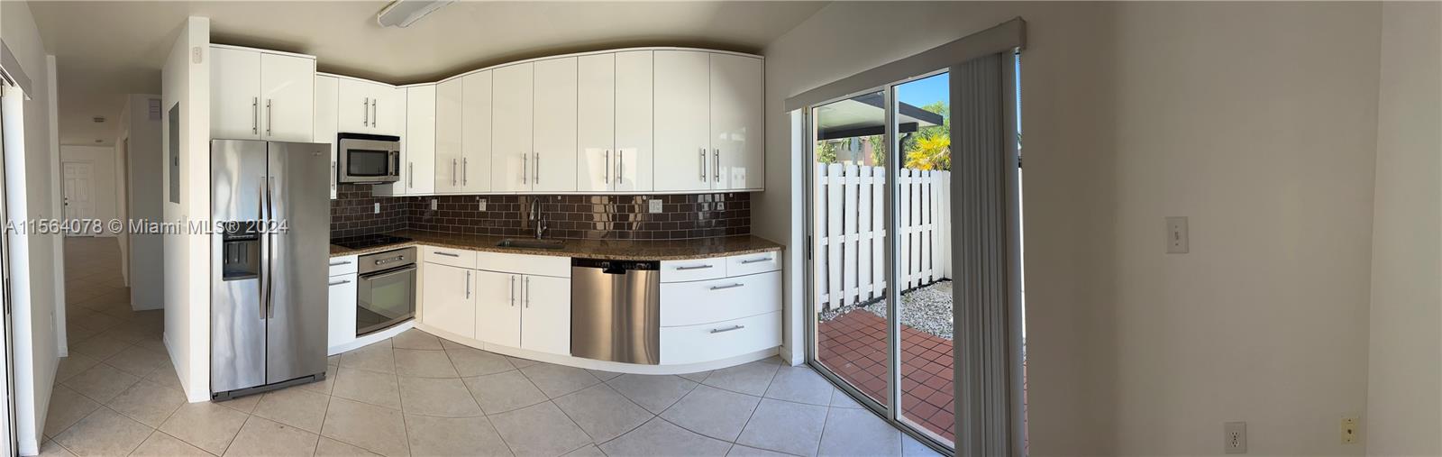 3810 SW 153rd Pl, Miami, Florida 33185, 3 Bedrooms Bedrooms, ,2 BathroomsBathrooms,Residentiallease,For Rent,3810 SW 153rd Pl,A11564078