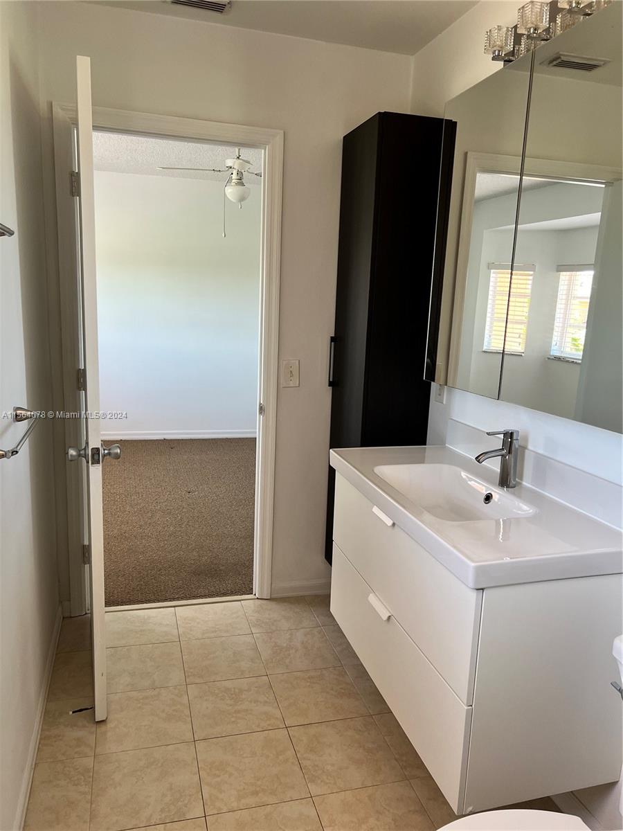 3810 SW 153rd Pl, Miami, Florida 33185, 3 Bedrooms Bedrooms, ,2 BathroomsBathrooms,Residentiallease,For Rent,3810 SW 153rd Pl,A11564078