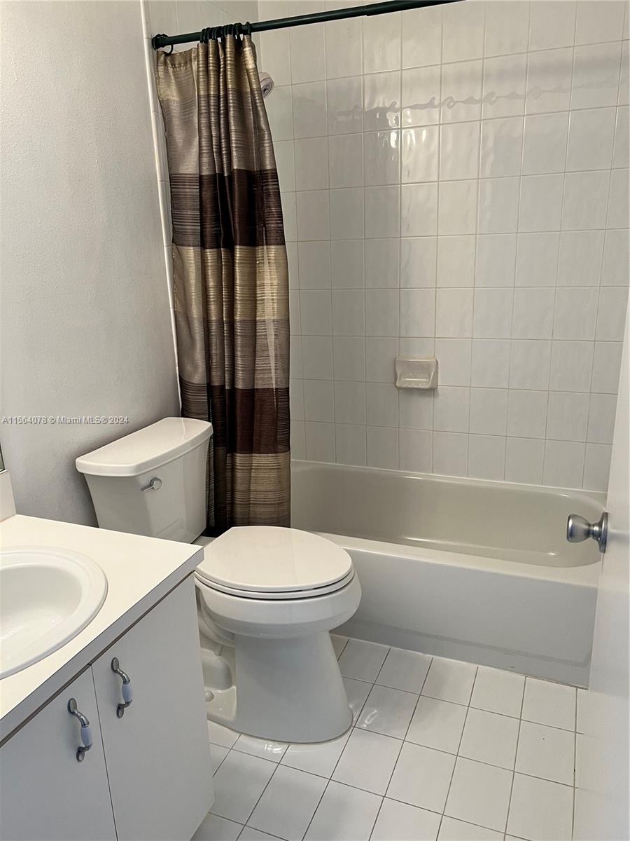 3810 SW 153rd Pl, Miami, Florida 33185, 3 Bedrooms Bedrooms, ,2 BathroomsBathrooms,Residentiallease,For Rent,3810 SW 153rd Pl,A11564078