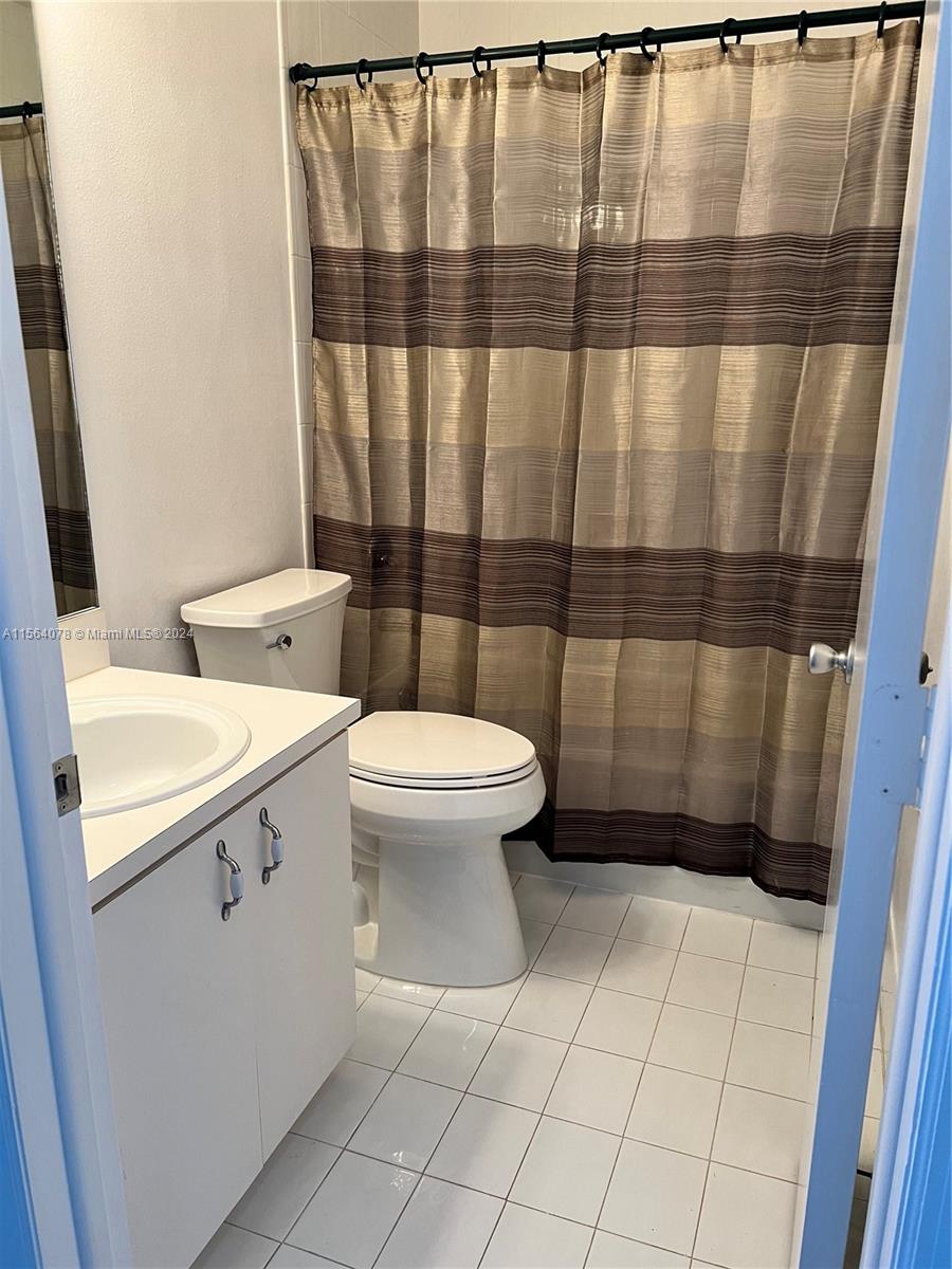 3810 SW 153rd Pl, Miami, Florida 33185, 3 Bedrooms Bedrooms, ,2 BathroomsBathrooms,Residentiallease,For Rent,3810 SW 153rd Pl,A11564078