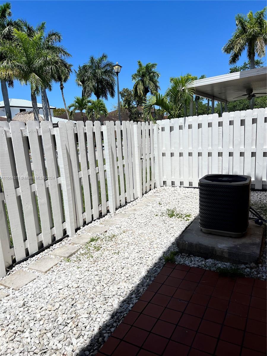 3810 SW 153rd Pl, Miami, Florida 33185, 3 Bedrooms Bedrooms, ,2 BathroomsBathrooms,Residentiallease,For Rent,3810 SW 153rd Pl,A11564078