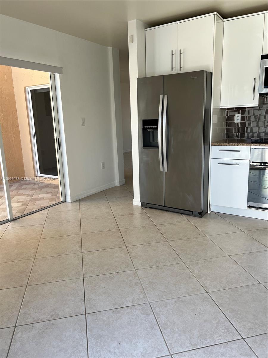 3810 SW 153rd Pl, Miami, Florida 33185, 3 Bedrooms Bedrooms, ,2 BathroomsBathrooms,Residentiallease,For Rent,3810 SW 153rd Pl,A11564078