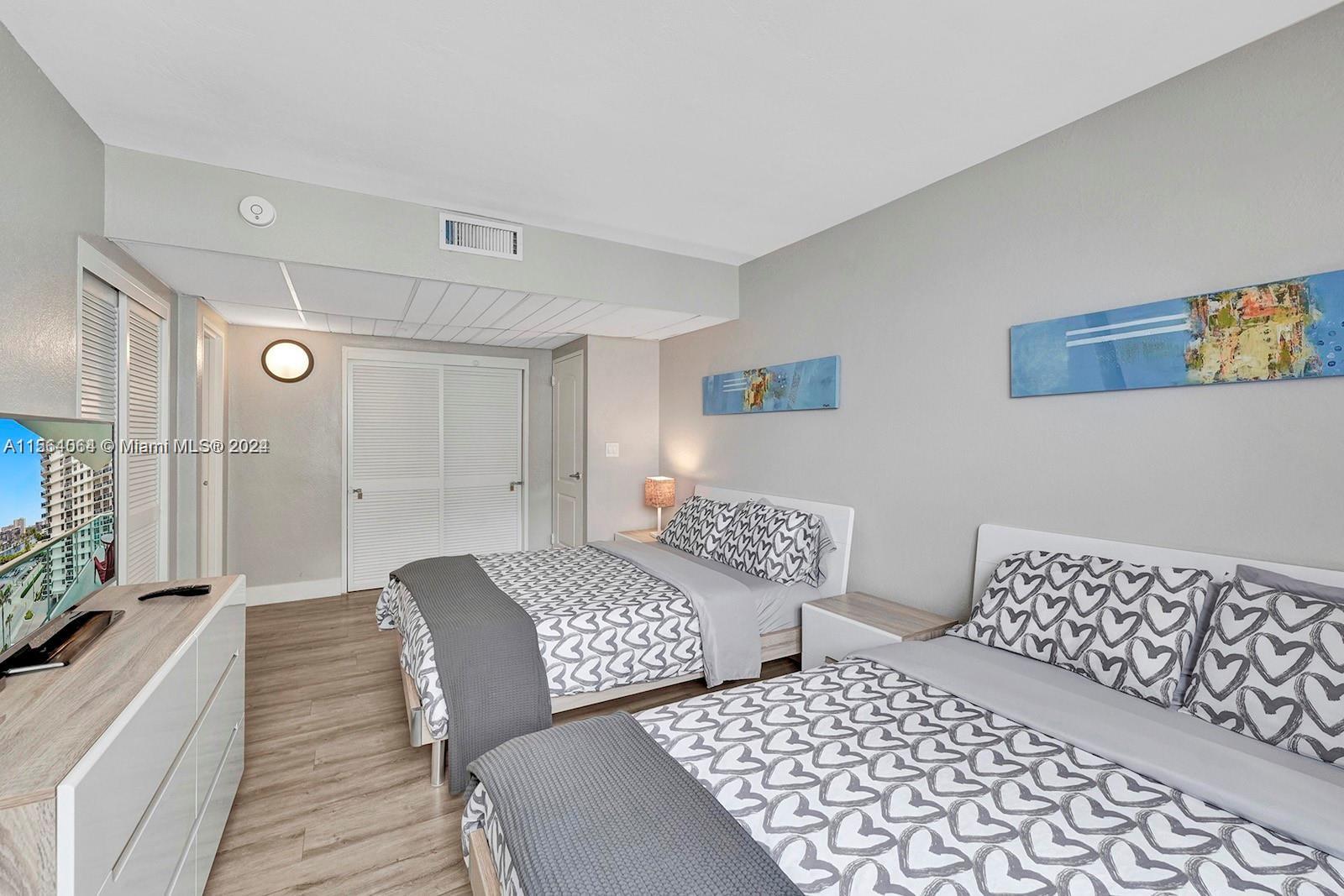 3801 S Ocean Dr 9W, Hollywood, Florida 33019, 2 Bedrooms Bedrooms, ,2 BathroomsBathrooms,Residential,For Sale,3801 S Ocean Dr 9W,A11564064