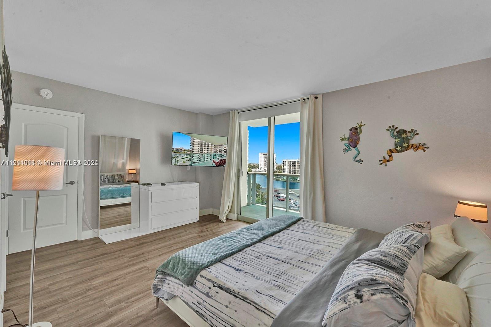 3801 S Ocean Dr 9W, Hollywood, Florida 33019, 2 Bedrooms Bedrooms, ,2 BathroomsBathrooms,Residential,For Sale,3801 S Ocean Dr 9W,A11564064