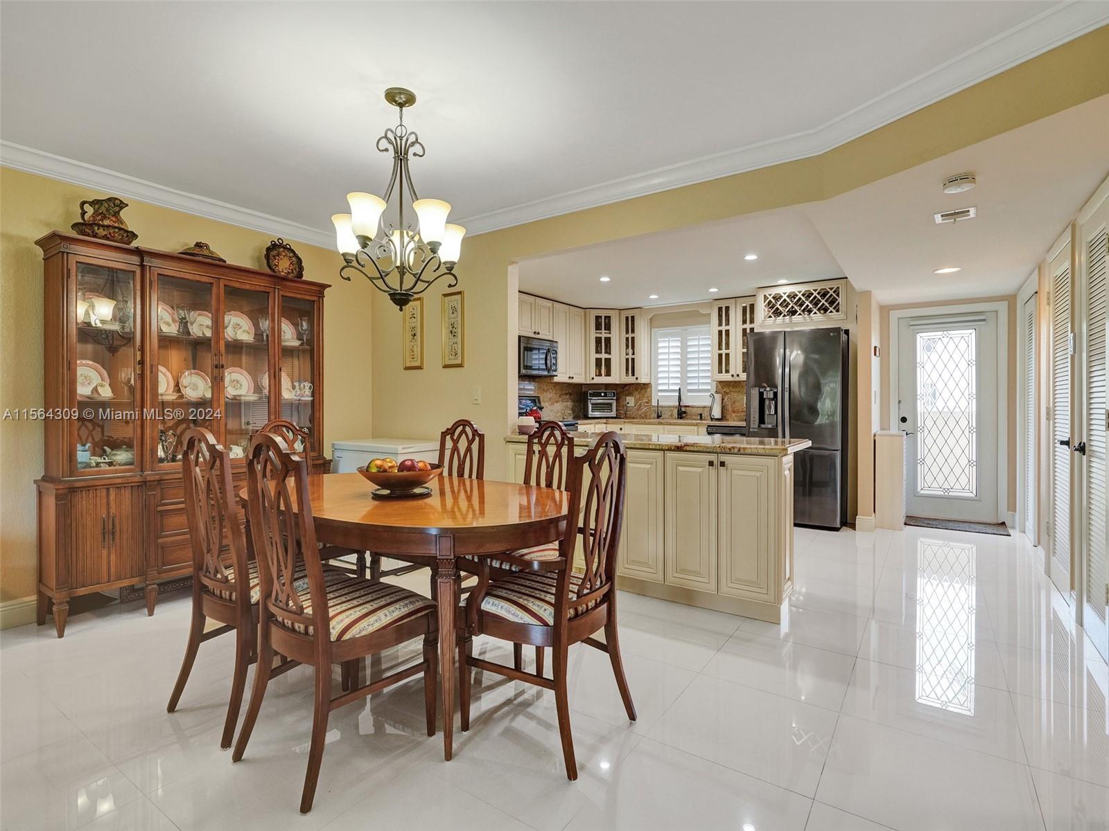 271 S Hollybrook Dr 202, Pembroke Pines, Florida 33025, 2 Bedrooms Bedrooms, ,2 BathroomsBathrooms,Residential,For Sale,271 S Hollybrook Dr 202,A11564309