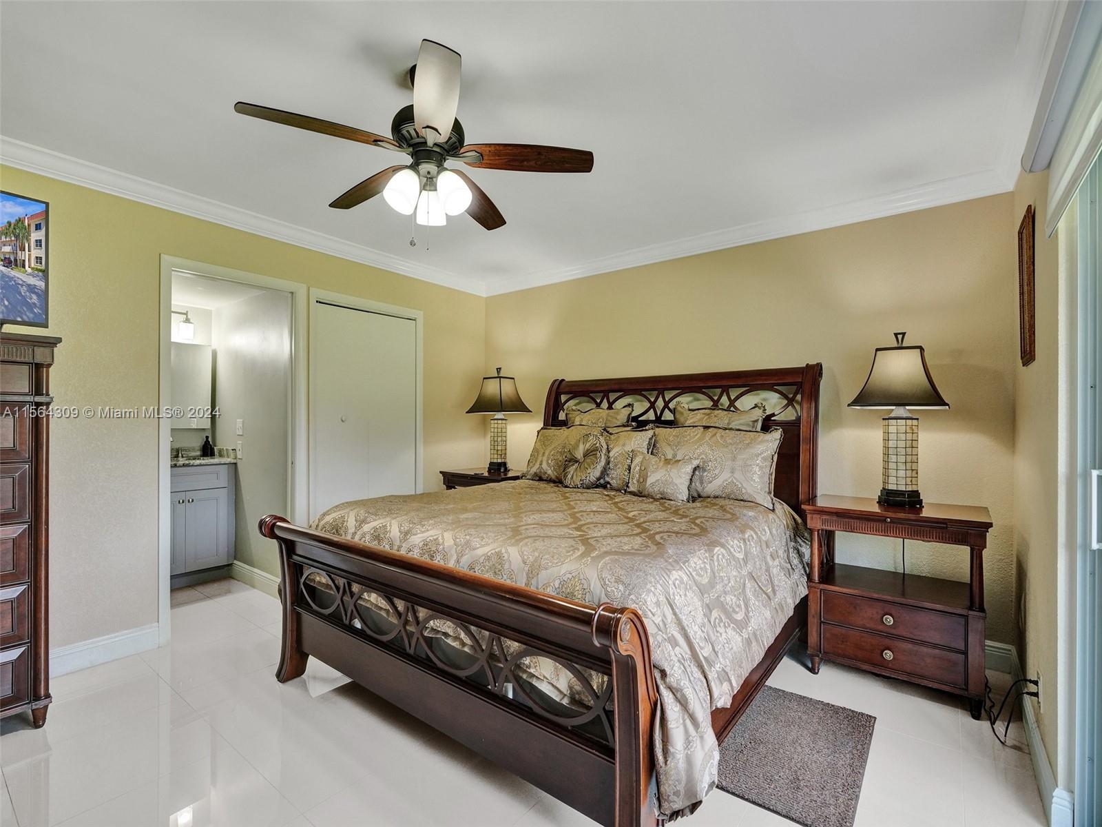 271 S Hollybrook Dr 202, Pembroke Pines, Florida 33025, 2 Bedrooms Bedrooms, ,2 BathroomsBathrooms,Residential,For Sale,271 S Hollybrook Dr 202,A11564309