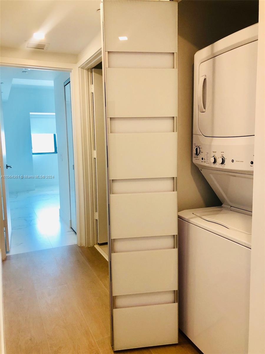 3131 NE 7TH AVENUE 1705, Miami, Florida 33137, 2 Bedrooms Bedrooms, ,2 BathroomsBathrooms,Residentiallease,For Rent,3131 NE 7TH AVENUE 1705,A11564361