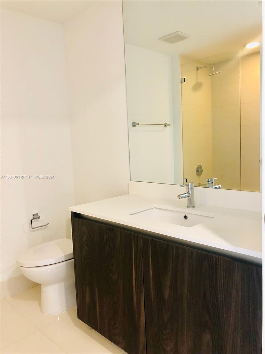 3131 NE 7TH AVENUE 1705, Miami, Florida 33137, 2 Bedrooms Bedrooms, ,2 BathroomsBathrooms,Residentiallease,For Rent,3131 NE 7TH AVENUE 1705,A11564361
