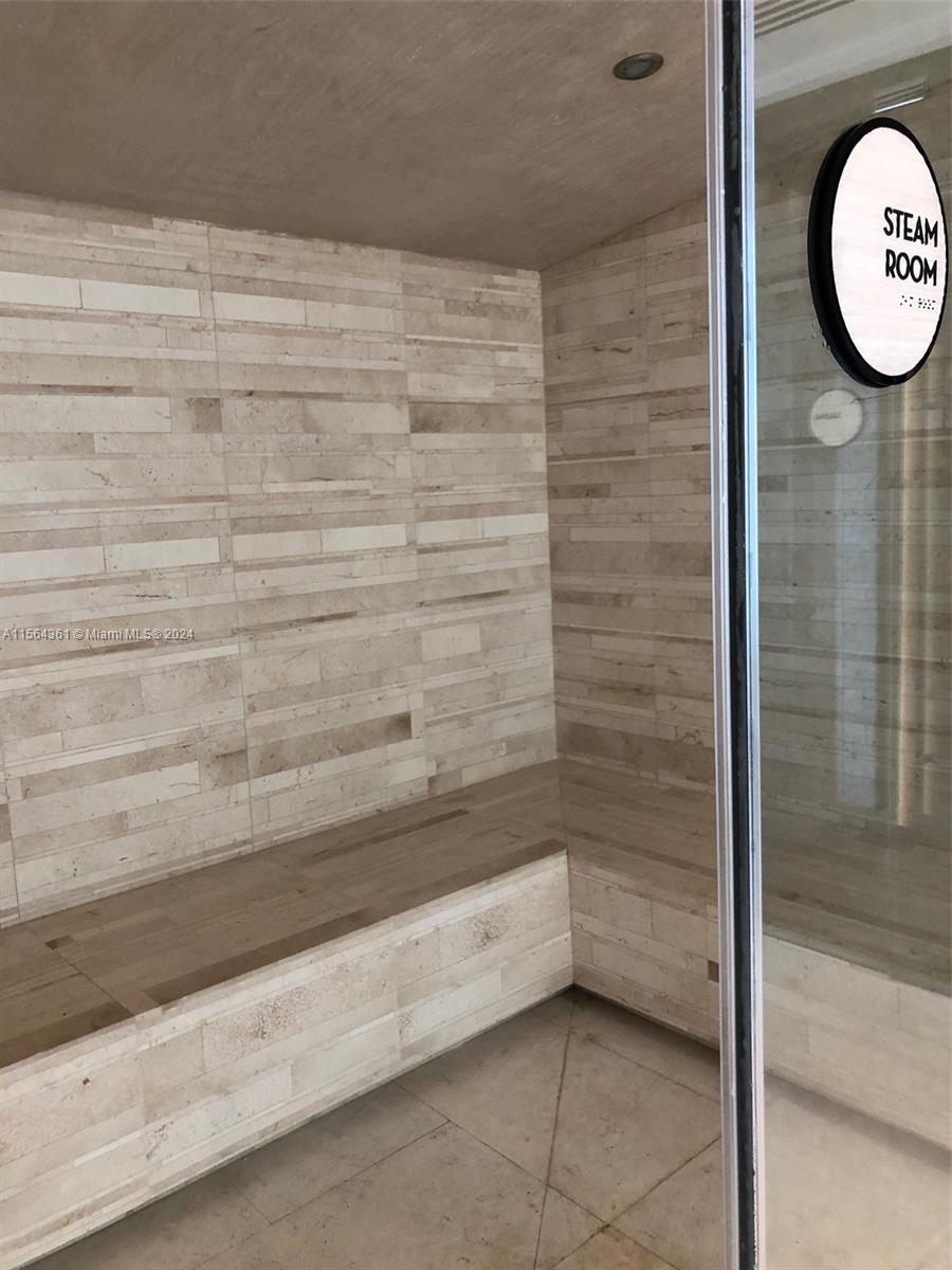 3131 NE 7TH AVENUE 1705, Miami, Florida 33137, 2 Bedrooms Bedrooms, ,2 BathroomsBathrooms,Residentiallease,For Rent,3131 NE 7TH AVENUE 1705,A11564361