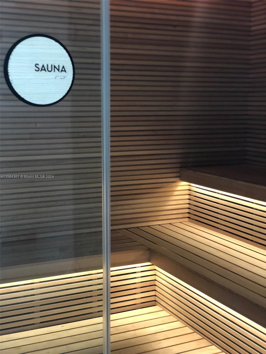 3131 NE 7TH AVENUE 1705, Miami, Florida 33137, 2 Bedrooms Bedrooms, ,2 BathroomsBathrooms,Residentiallease,For Rent,3131 NE 7TH AVENUE 1705,A11564361