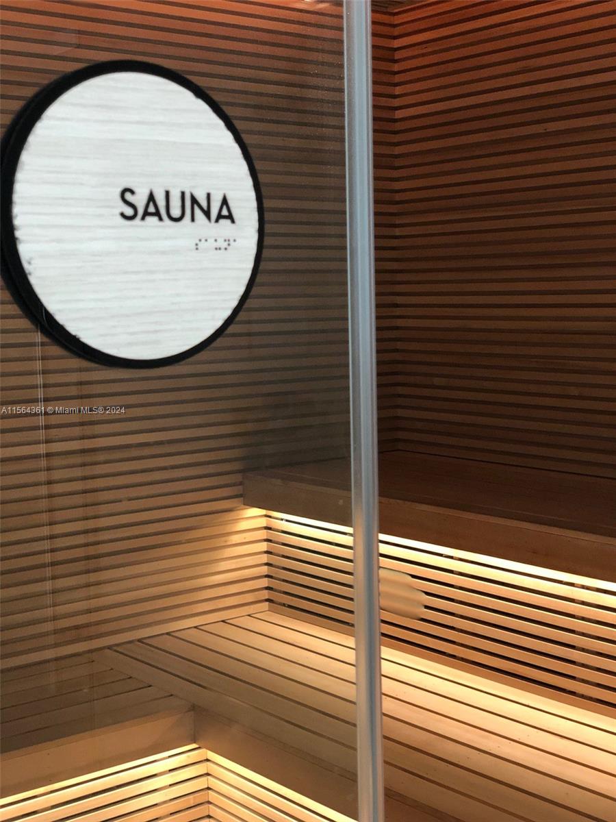 3131 NE 7TH AVENUE 1705, Miami, Florida 33137, 2 Bedrooms Bedrooms, ,2 BathroomsBathrooms,Residentiallease,For Rent,3131 NE 7TH AVENUE 1705,A11564361